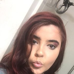 Meet your Posher, Phoebe